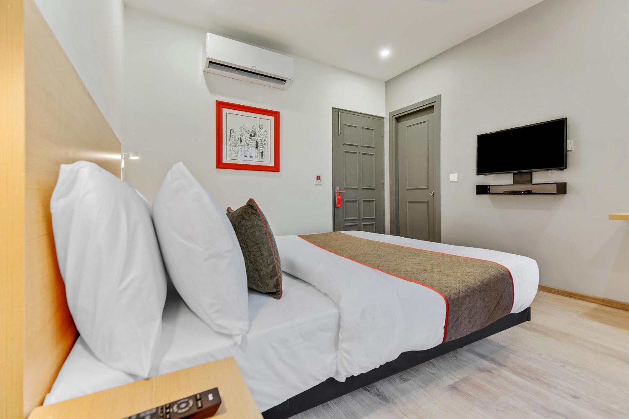 Townhouse Sector 49 Near Logix City Centre Noida Exterior foto
