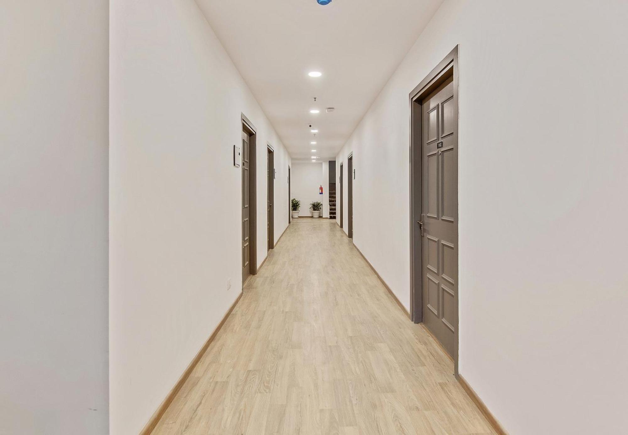 Townhouse Sector 49 Near Logix City Centre Noida Exterior foto
