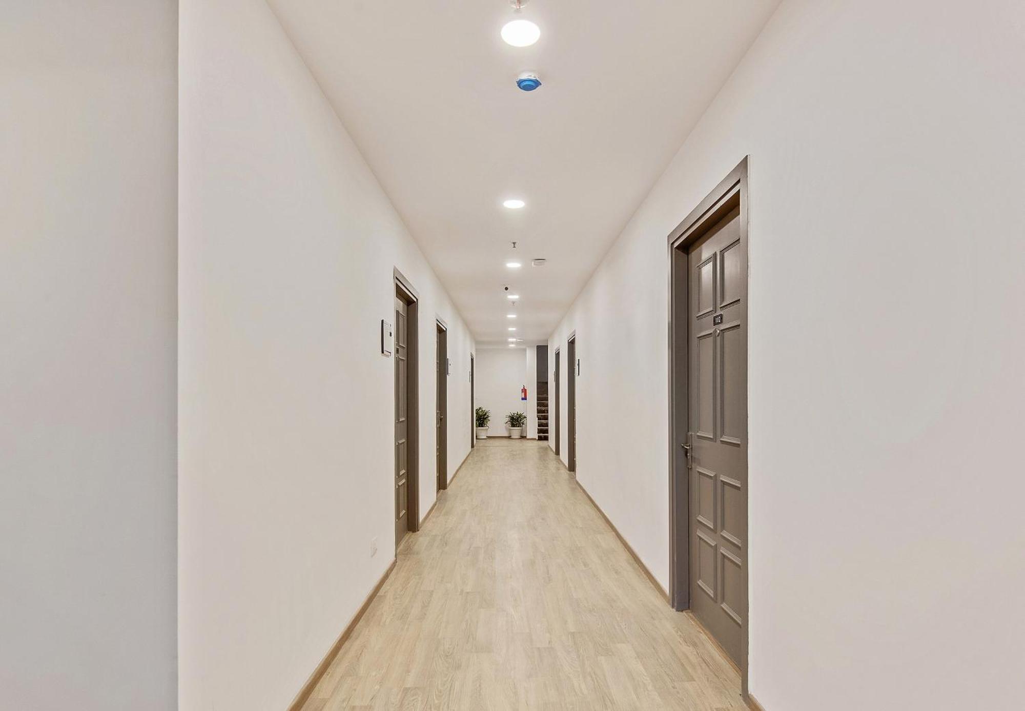 Townhouse Sector 49 Near Logix City Centre Noida Exterior foto